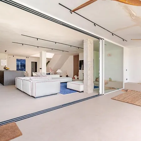 Stunning 4 Bedrooms En-suite In Marbella * Estepona