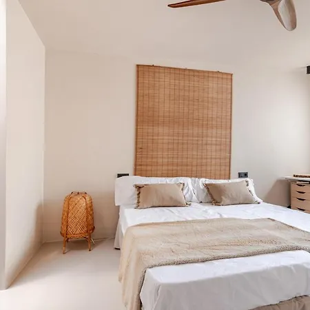 Stunning 4 Bedrooms En-suite In Marbella * Estepona