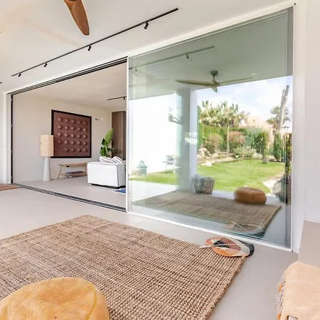Stunning 4 Bedrooms En-suite In Marbella Сasa de vacaciones