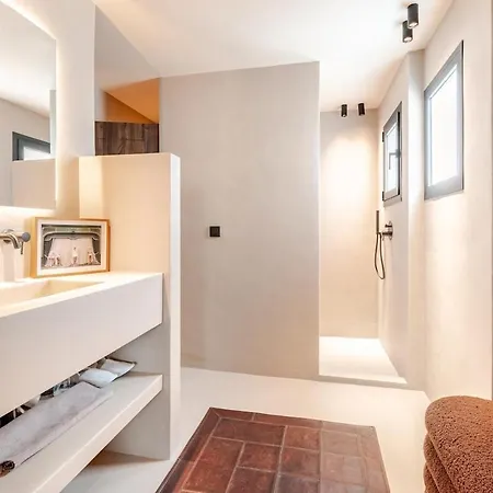 Stunning 4 Bedrooms En-suite In Marbella Сasa de vacaciones *