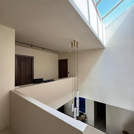 Сasa de vacaciones Stunning 4 Bedrooms En-suite In Marbella