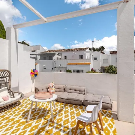 Сasa de vacaciones Stunning 4 Bedrooms En-suite In Marbella *