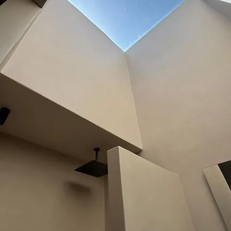 Сasa de vacaciones Stunning 4 Bedrooms En-suite In Marbella